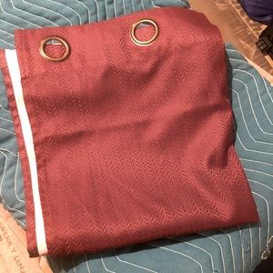 Curtains (blackout/light blocking)